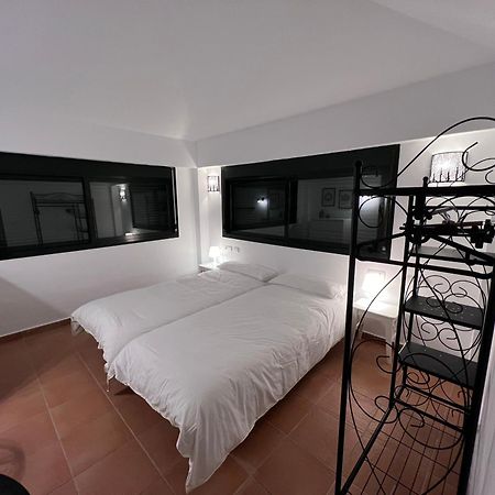 Biznaga Hols (Adults Only) Lägenhet Benalmádena Exteriör bild